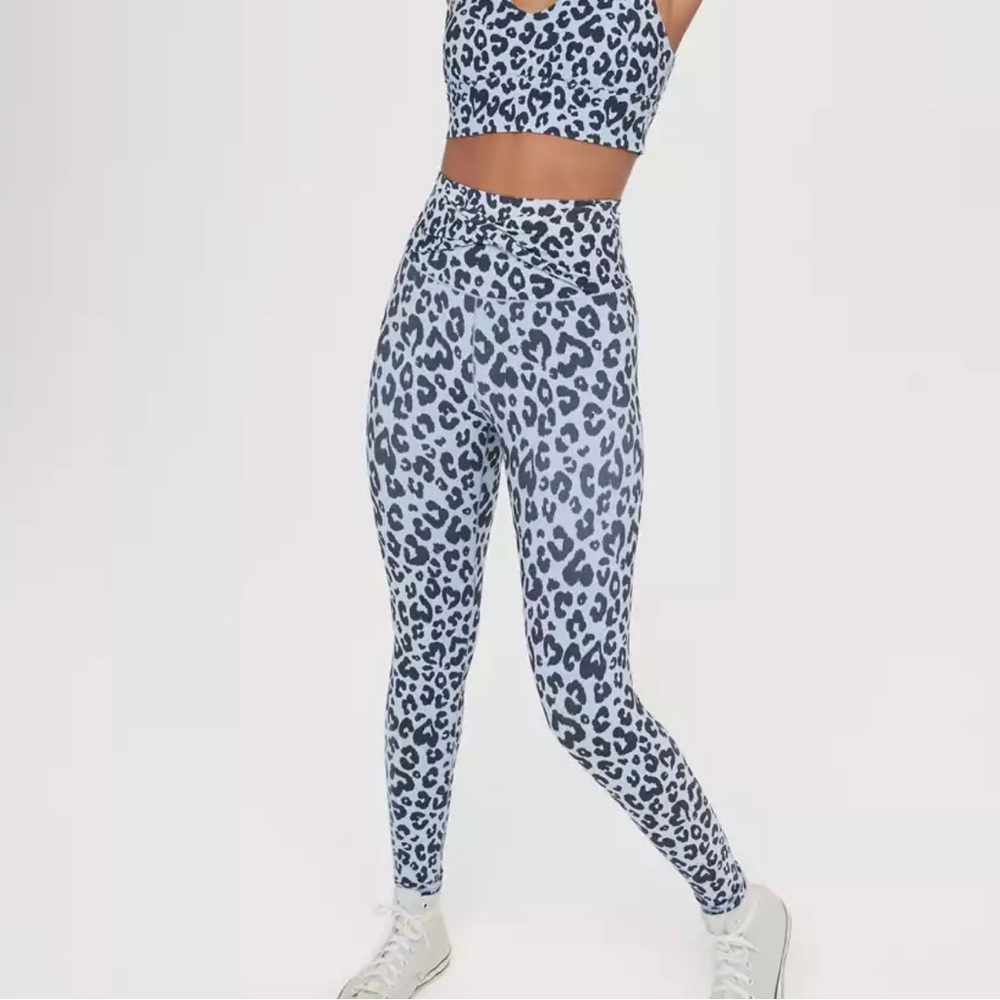 Aerie OFFLINE Real Me High Waist Twist Legging Leopard Print